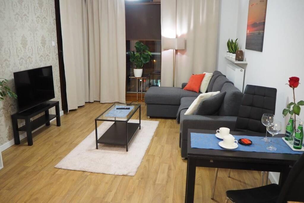 Wilanow Apartment Close To Town Hall And Palace Warschau Exterior foto